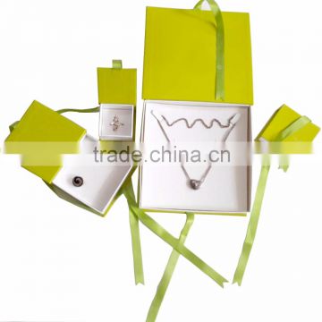 Custom Cheap Gift Paper Box/Jewelry Box With Ribbon Design.