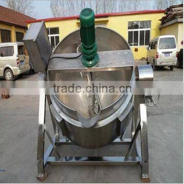 Gas heating large cooking pot