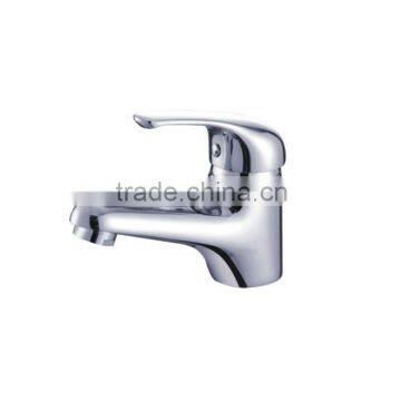 Single Handle Chrome Finished Brass basin faucet