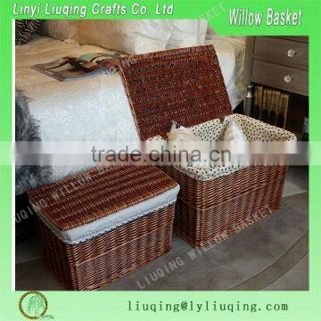 Covered Natural Willow Laundry Basket