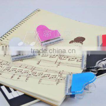 Dedo Music School / office / musical instrument store stationery clips for files.