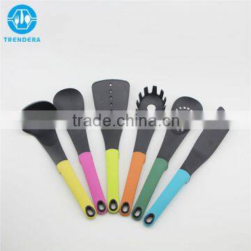 Durable and Practical Nylon Utensils Kitchenware Set photo-2