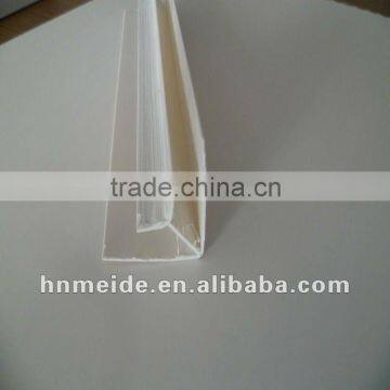 Plastic flexible trim