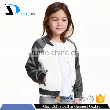 Guangzhou OEM black and white custom logo PU sleeve with zip polyster kid jacket