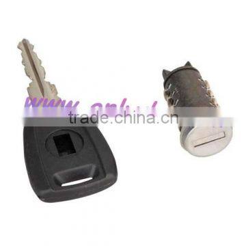 High quality Italy hot sale common car lock fiat left door lock with fast shipping