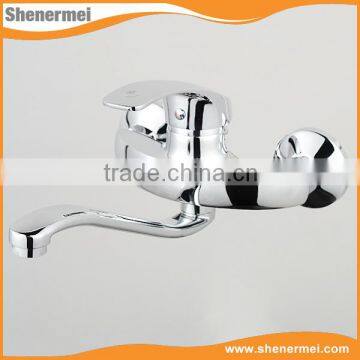 Brass Main Body and Zinc Alloy Handle Wall Sink Tap