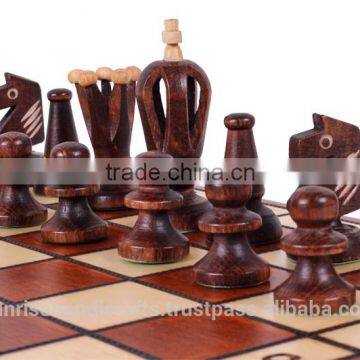CHW94 Royal Chess Set
