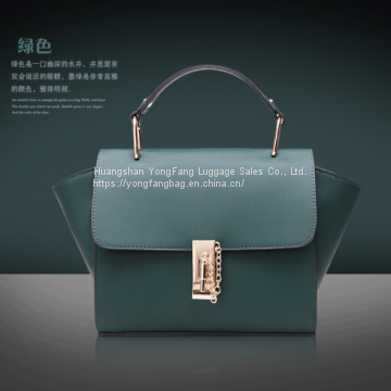 New Spring bat bag ladies shoulder bag diagonal package