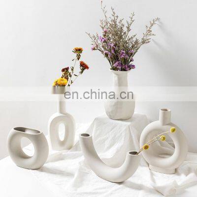 Modern Porcelain Vases Wedding Decorative Handmade Art Porcelain White Nature Nordic Irregular Flower Ceramic Vase photo-3