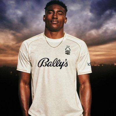 25-26 Nottingham Forest Jersey Nottingham Football Kit Player Version No. 10 Short Sleeve Football Jersey photo-5