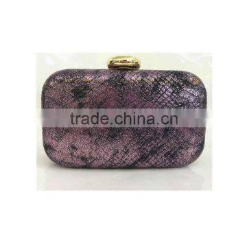 Soft Disseminated Texturesquare Clutch Bag photo-4