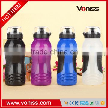 Cool water bottles 550ml, Plastic Reusable Water Bottles With Rubber Grip and Dome