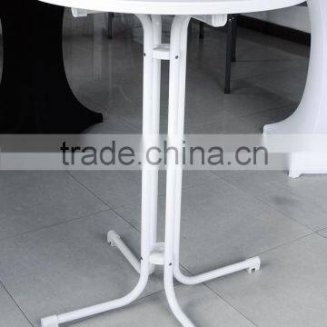 cocktail table with cover