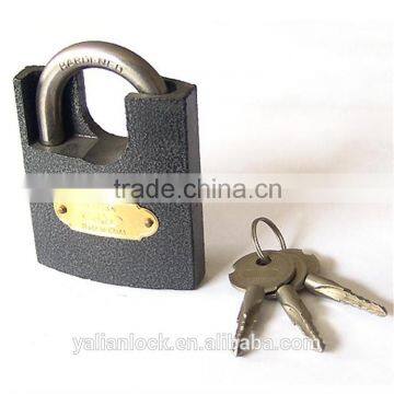 Europe Market Good Quality Plastic Painted Shackle Half Protected Padlock