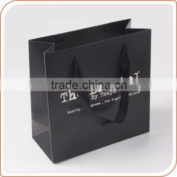 custom brand big shopping bag in white logo with ribbon handle                        
                                                                                Supplier's Choice