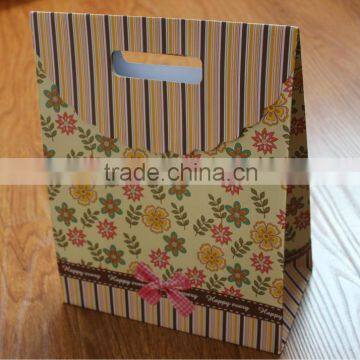 2013 high quality flowers paper gift bags with handles wholesale