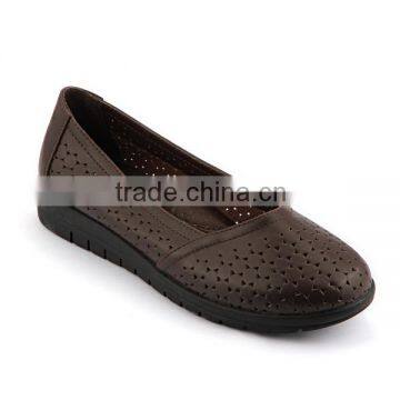 2016 soft comfortable casual genuine leather woman shoes flat punching mother single shoes