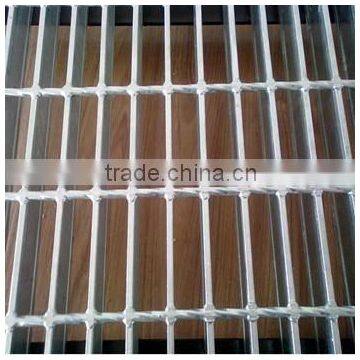 Steel Grates Available In Galvanized, Stainless Steel Materials