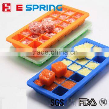 With No Spill Lid Cover Food Grade Silicone Ice Cube Tray