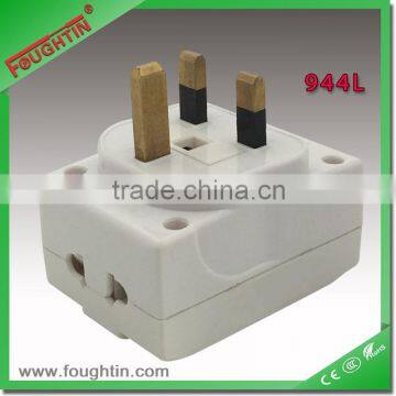 13A Multi Socket Adaptor With Light and Fuse Travel Adaptor Socket photo-3