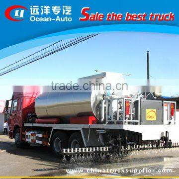 6x4 Sinotruck HOWO 8-10cbm Asphalt Spray Truck Bitumen Tanker Truck photo-4