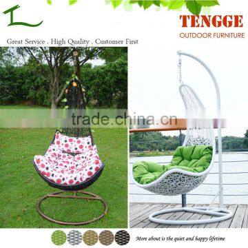 TG15-0139 Half Moon Shape White Indoor Wicker Swing Chair