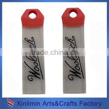 2016 fashion soft PVC/rubber/silicone custom plastic zipper slider