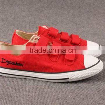 Stock Lot Cheap Wholesale Canvas Shoes Kids Footwear for Sale photo-3