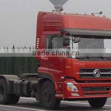 Dongfeng 4x2 tractor truck Cummins engine