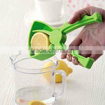 Manual Lemon Juicer Orange Juicer Plastic Lemon Juicer photo-5