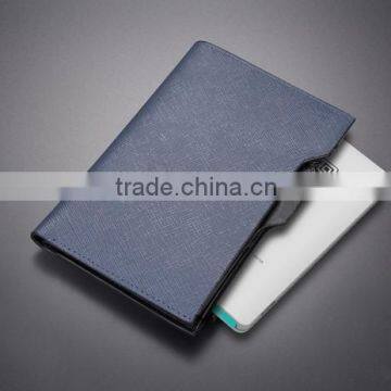 Easy Carry Promotional Gift Ultra Thin 2500mAh Credit Card Power Bank With Built in Micro Usb Cable and i Phone Adapator photo-3