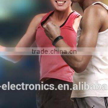 Classic Design Soft Silicone Material Custom Logo Printing Heart Rate and Health Monitor Smart Bluetooth Bracelet Watch Quality Choice photo-5