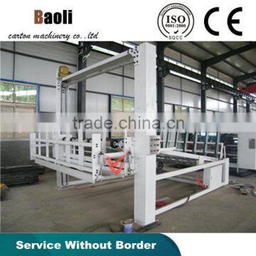 Stacker for corrugated cardboard