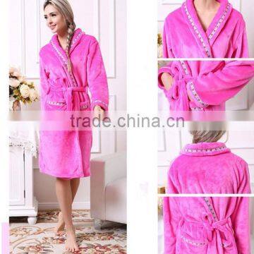 Supply 100% Polyester Cheap Price Flannel Fleece Bathrobe or Sleepwear