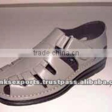 mens daily use chappal and slipper