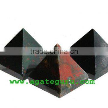 Bloodstone Crystal Pyramid : Wholesale Pyramids Khambhat Supplier