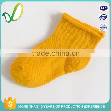 Hot Selling Comfortable Plain Girls Young Girl Sock Branded Yarn Socks