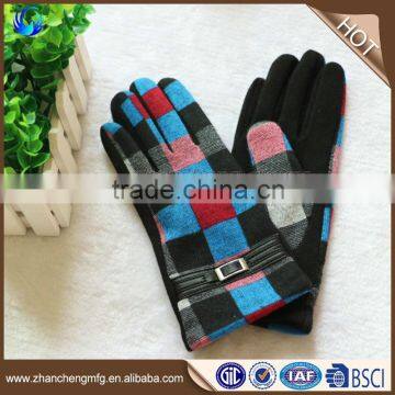 Custom ladies winter warm striped cotton gloves for touch screen