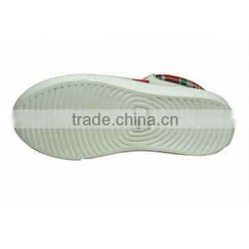 Wholesale Kids White PU High Top Casual Shoes With Plaid Design