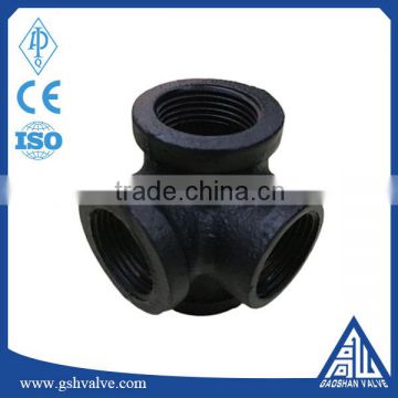 black malleable iron soild four way pipe fitting