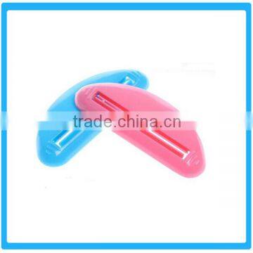 2016 Plastic 2sets Toothpaste Dispenser