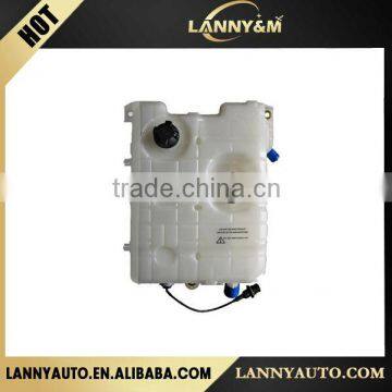 European truck auto body parts oem 7420828416 coolant expansion tank for renault