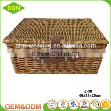 China Customized Cheap 2 Person Type Insulation Wicker Willow Picnic Basket With Cheeseboard Cooler Bag photo-2