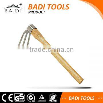 high quality 3 prong garden hoe with wooden handle