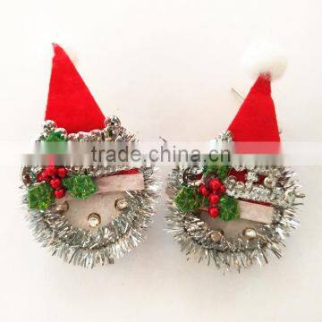 Yiwu handmade silver wreath hat design customized christmas led earrings