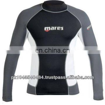 rash guard surfing