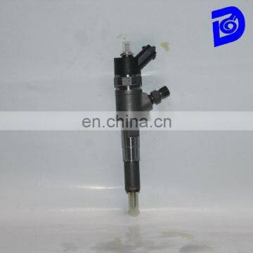 0 445 110 672 High Quality Fuel Injector 0445110715 for Naveco