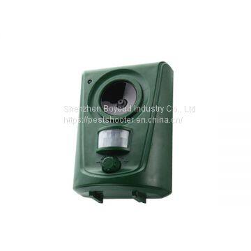 Outdoor Battery Energy Ultrasonic Animal Repeller Mole Cat Dog Repeller photo-4