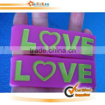 promotional cheap free custom logo print pulseira silicone