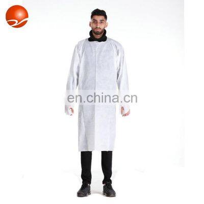 Xiantao Manufacture Disposable CPE Non Woven Isolation Gown with Thumb Loop